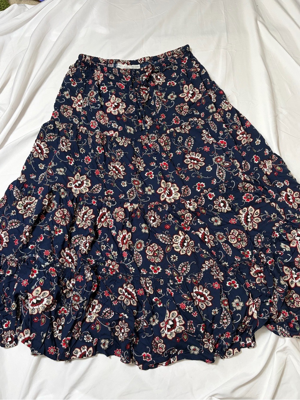 White Stag Women's Maxi Skirt S Sz 4-6 Navy Floral Ruffle Boho Cottagecore